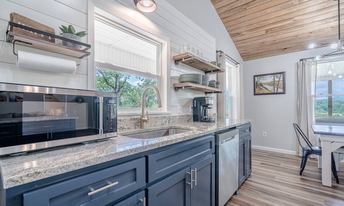 Caddo Gap House | Riverfront with spectacular Mountain View’s