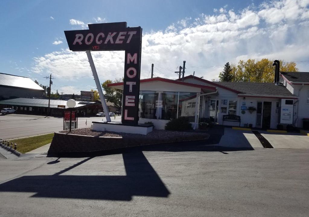 Custer Hotel | Rocket Motel