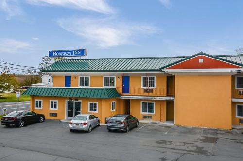 Milford Hotel | Rodeway Inn Milford