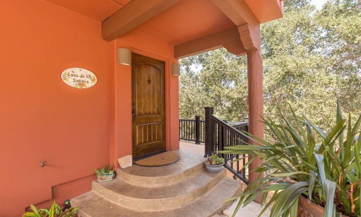 Carpenter Canyon Cottage | Romantic SLO Wine Country Retreat near beaches
