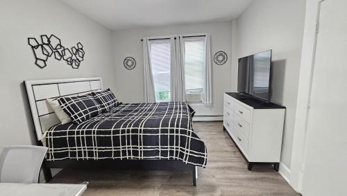 Hartford House | Room for rent in Apartment