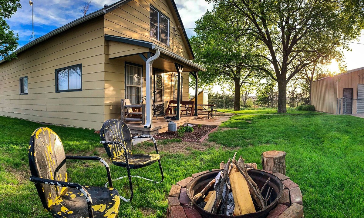 McCook House | Rustic Farmhouse Retreat