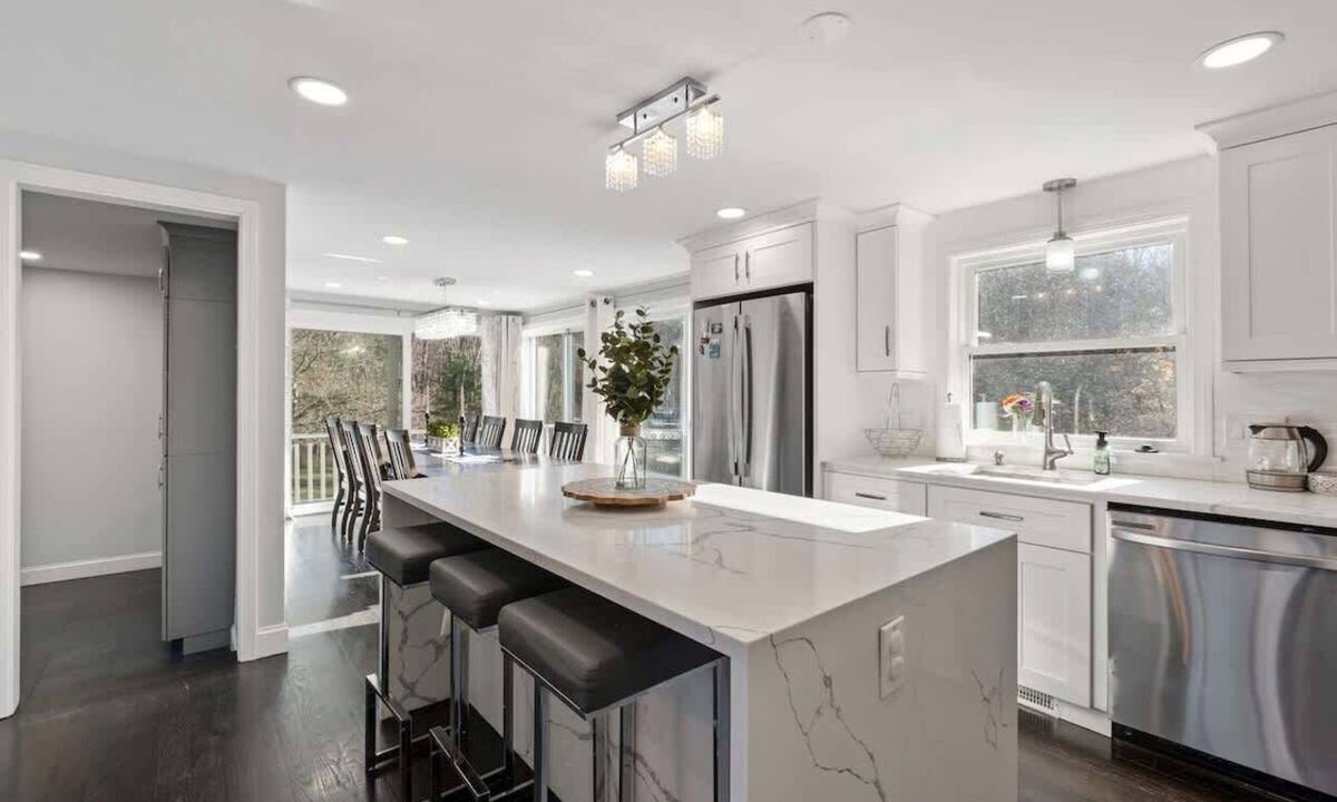 Northborough Condo | Sakura House: Spacious 4BR w/Gym & Premium Design