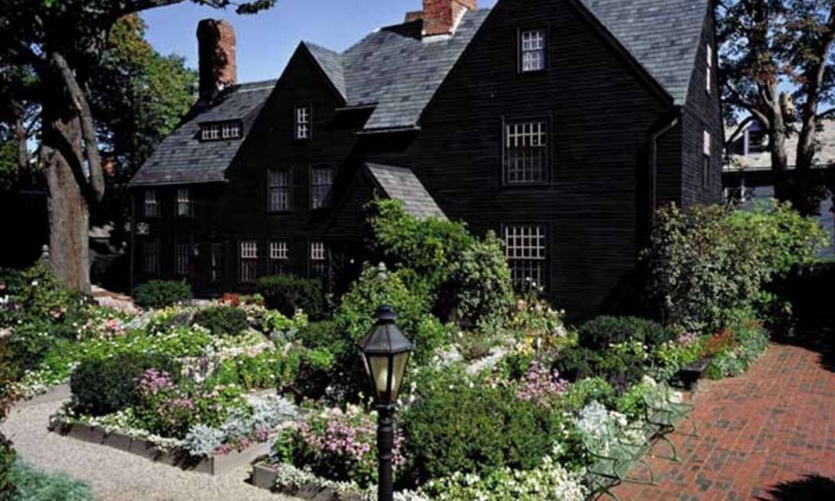 Swampscott House | Seacity View