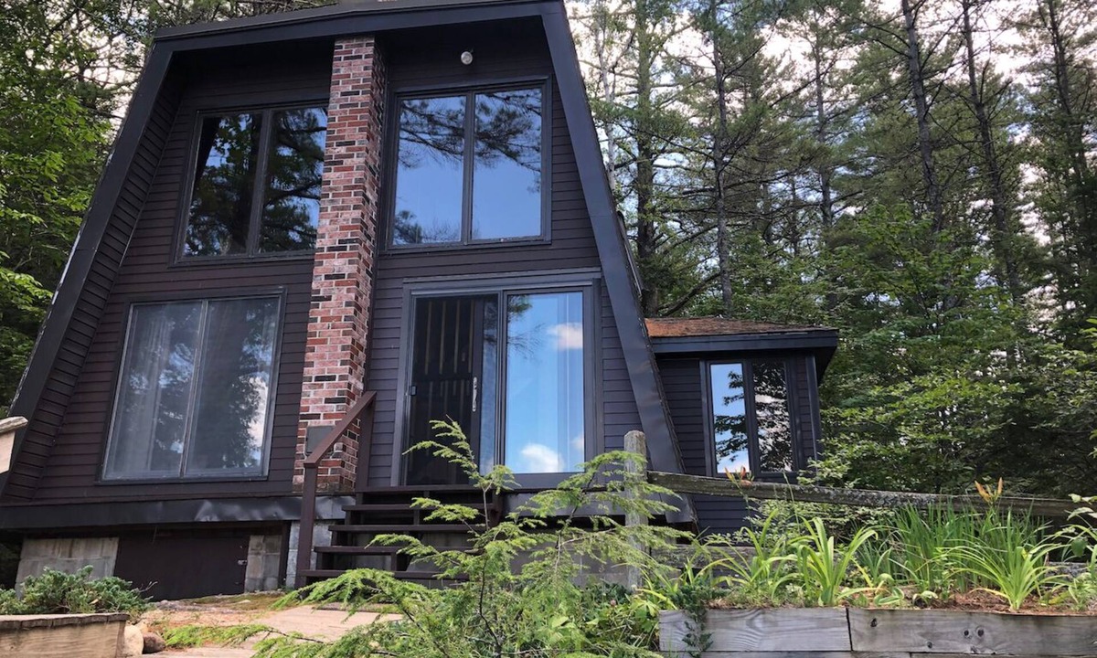 Denmark Cottage | Secluded lakefront cottage with private beach LAKES REGION, DENMARK MAINE