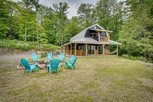 Marathon House | Secluded Marathon Hideaway w/Fire Pit + Views!