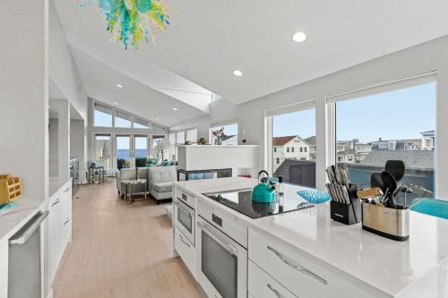 Salisbury House | Serendipity Beach Retreat Entire House