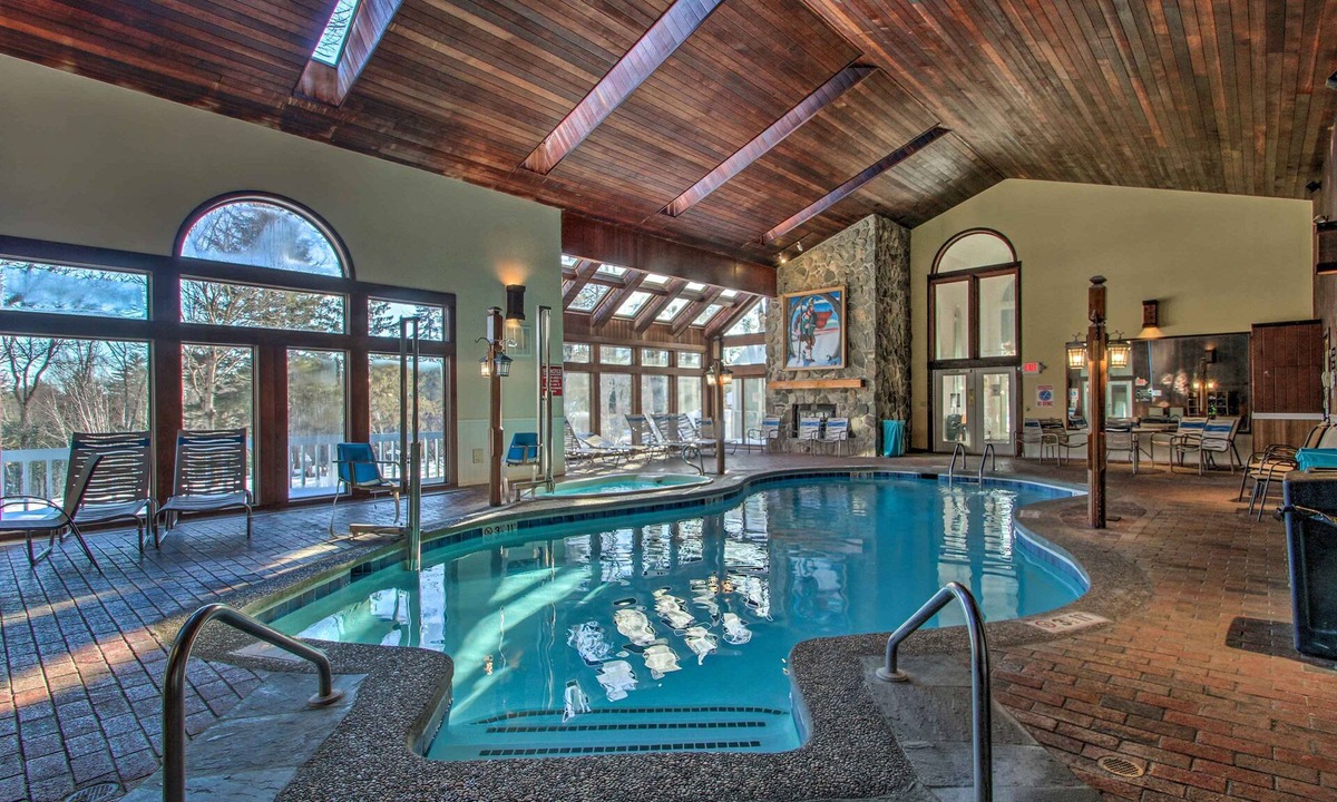 Bartlett Apartment | Ski Condo w/Pool, Close to Story Land & Attitash!