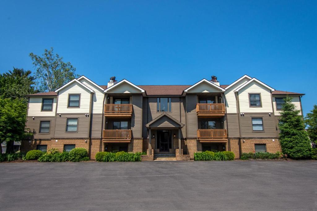 McHenry House | Ski Harbor 40