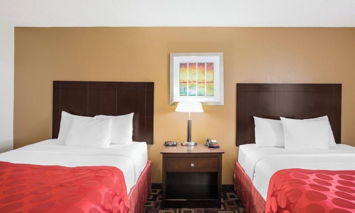 Tulsa Hotel | Sky Tree