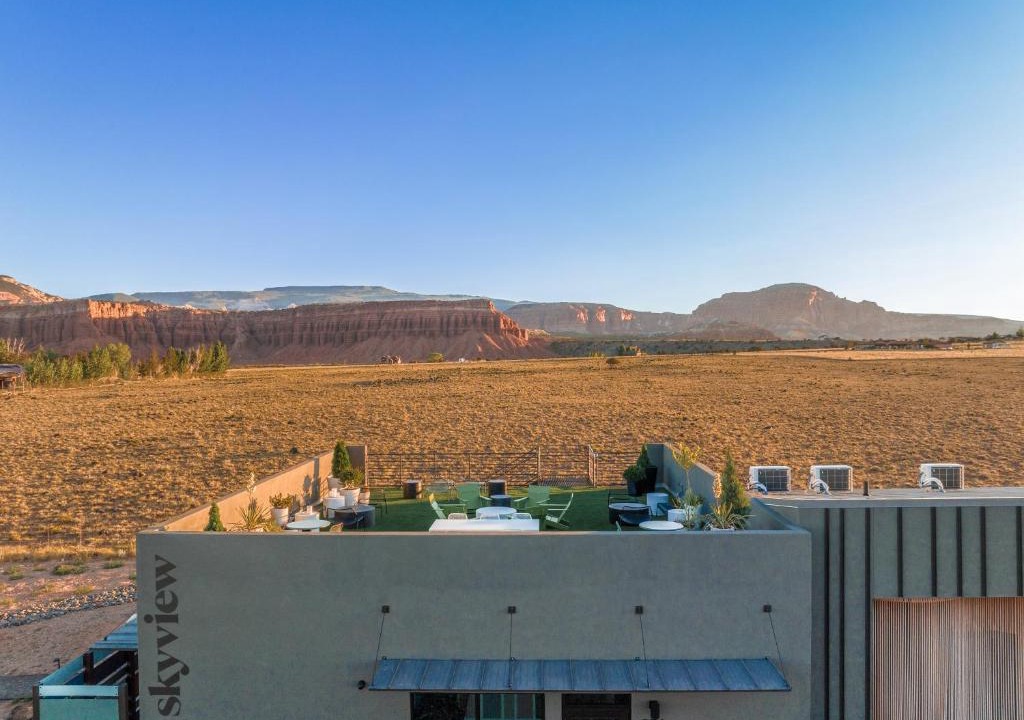 Torrey Hotel | Skyview Hotel