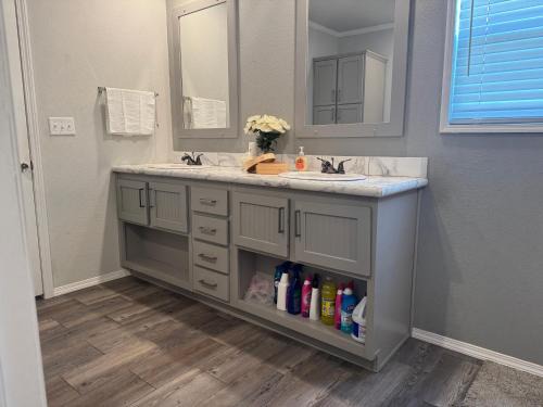 Pflugerville Hotel | SLCa