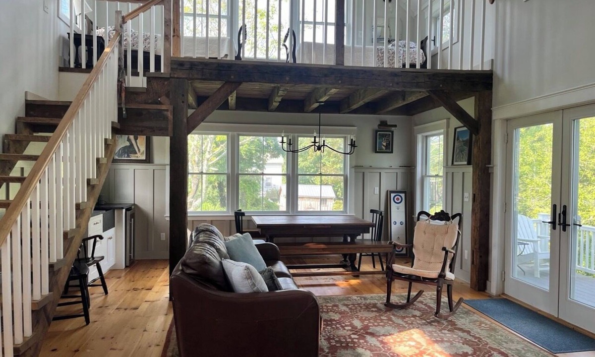 Round Pond House | Spacious 4-bedroom house in lovely Bristol with WiFi, walk to harbor