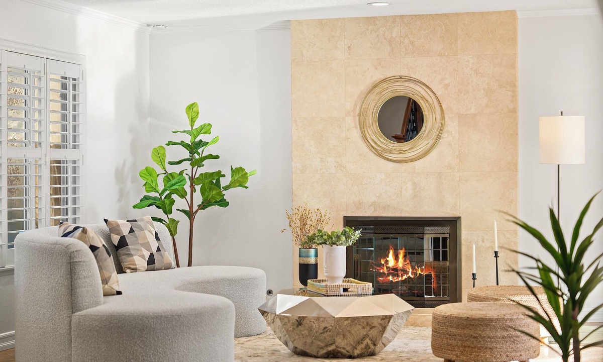Westpark House | Spacious 5-bedroom house in Irvine with Backyard