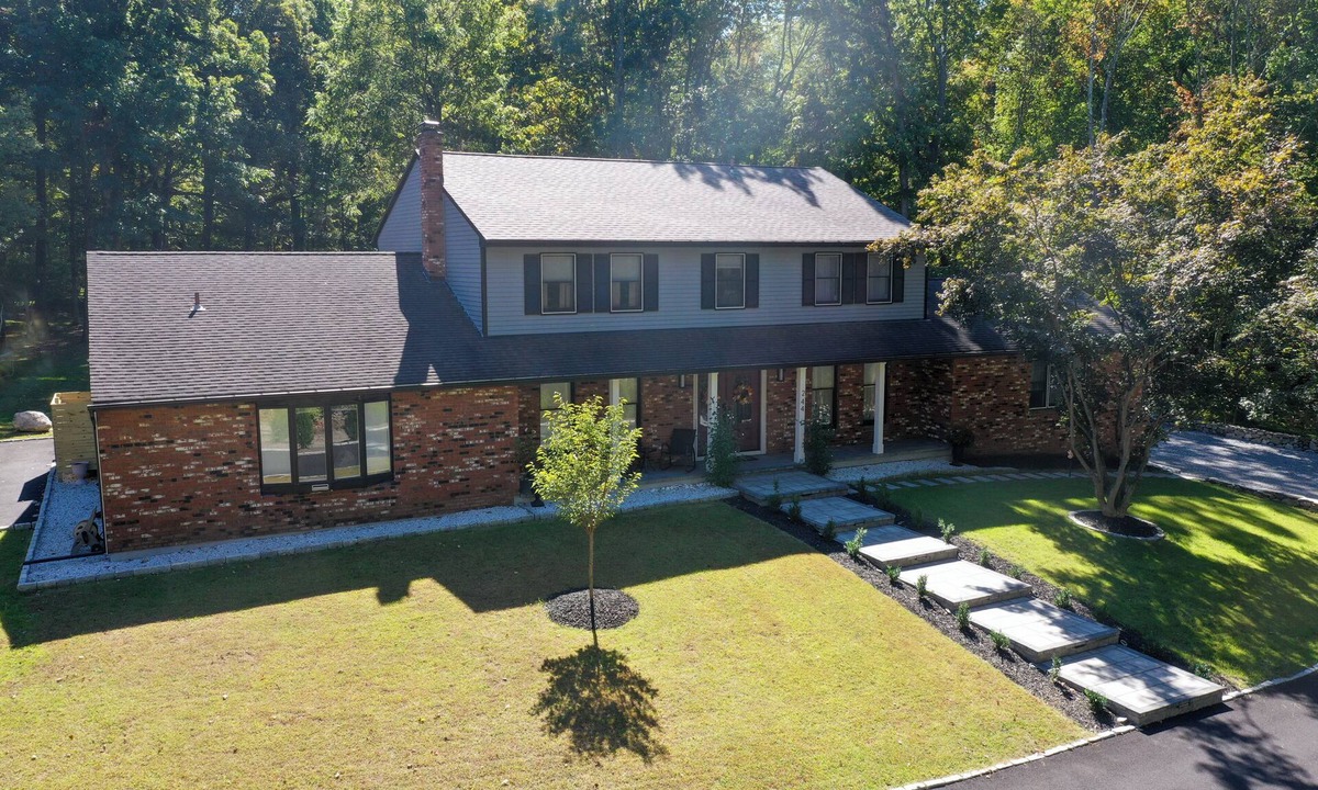 Cold Spring House | Spacious 5-bedroom house in the woods in Cold Spring just 5 minutes from town