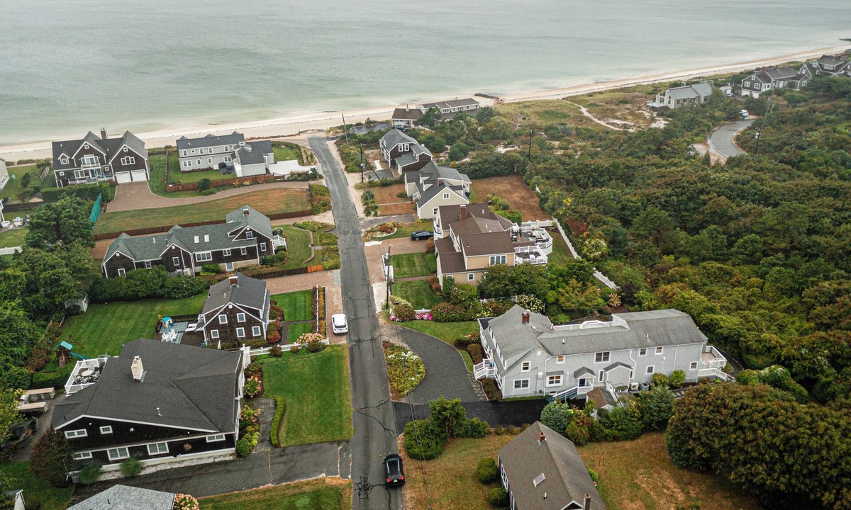 Silver Beach House | Spacious 6-bedroom house with WiFi and AC at Old Silver Beach in Falmouth