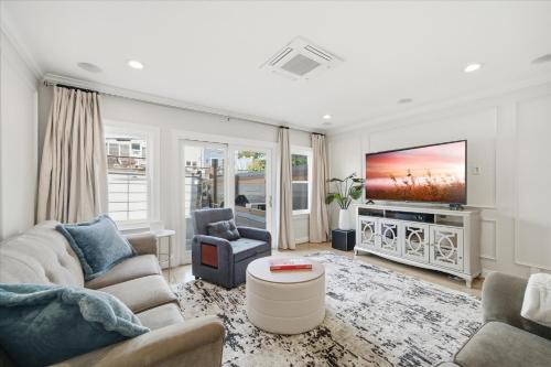 Eckington House | Spacious Capitol Rowhouse