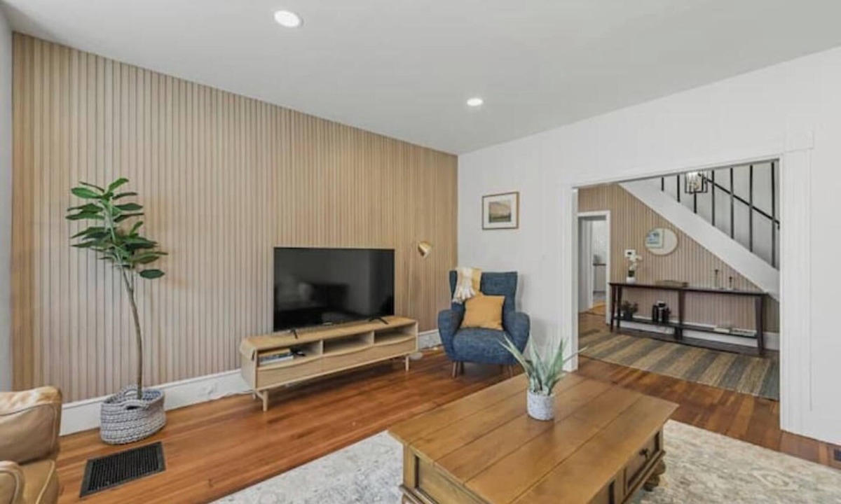 Lee House | Spacious Central Berkshires Home for Groups