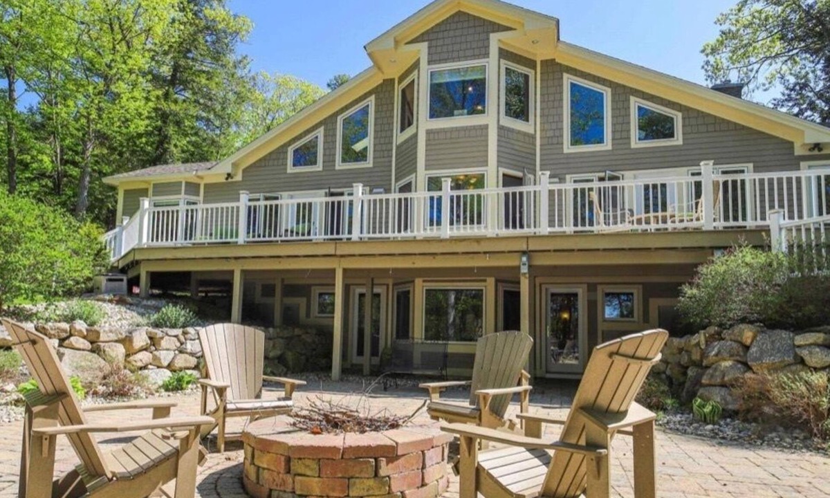 Raymond House | Spacious Luxury Retreat on Raymond Pond | Game Room & Private Dock
