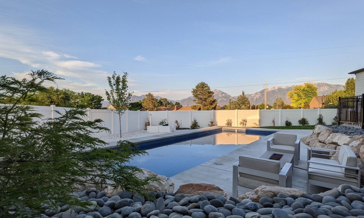 South Jordan House | Spacious Mountain View Basement Apt. w/heated pool and hottub