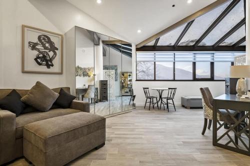 North Park City House | Spacious Ski Haven at Silver King Hotel