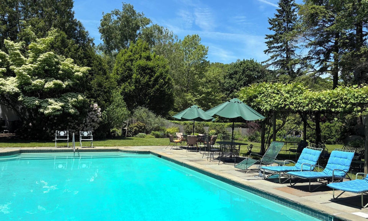 Manchester-by-the-Sea House | Spacious 1790 Captain's estate, large pool, near beautiful beach