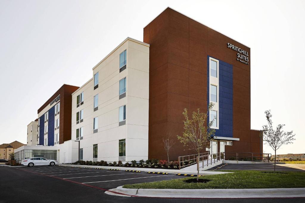 Springfield Hotel | SpringHill Suites by Marriott Springfield North