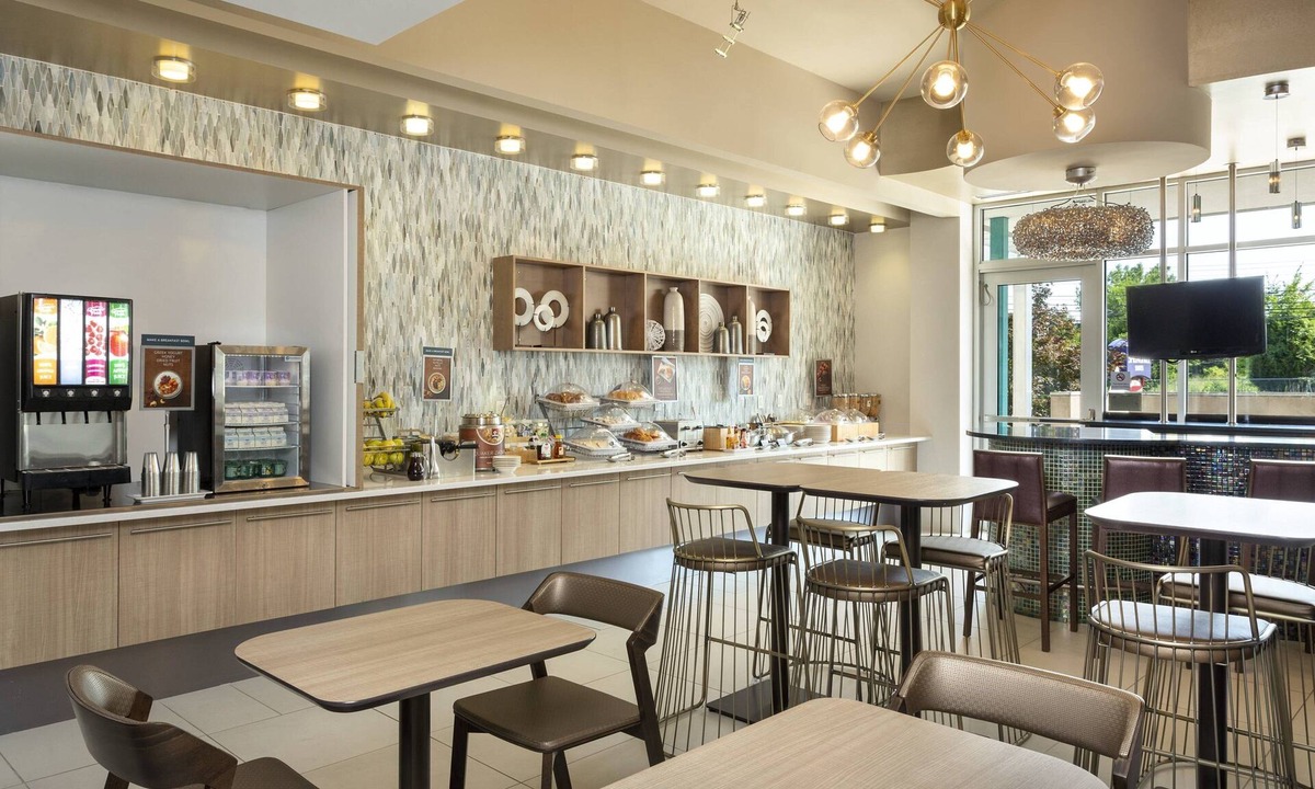 Ridley Park Hotel | SpringHill Suites Philadelphia Airport Ridley Park