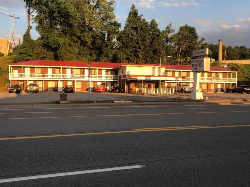 Saint Marys Hotel | St. Mary’s Motel