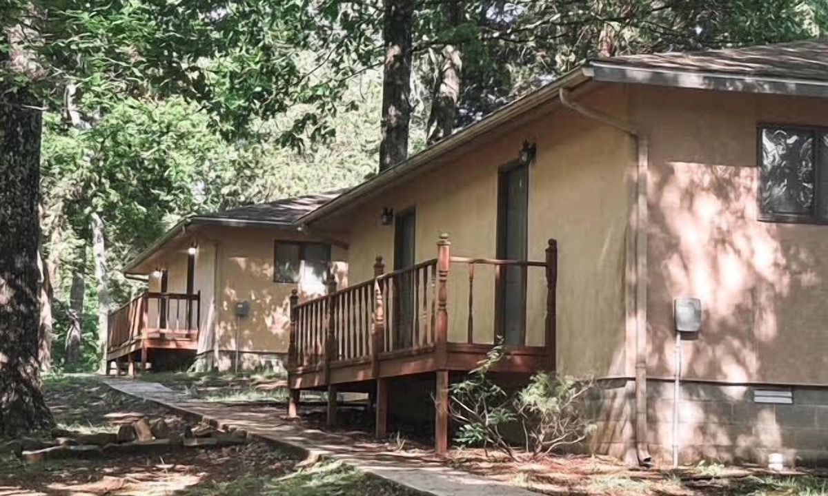 Golconda Cabin | Standard Suite - Bungalow overlooking the River