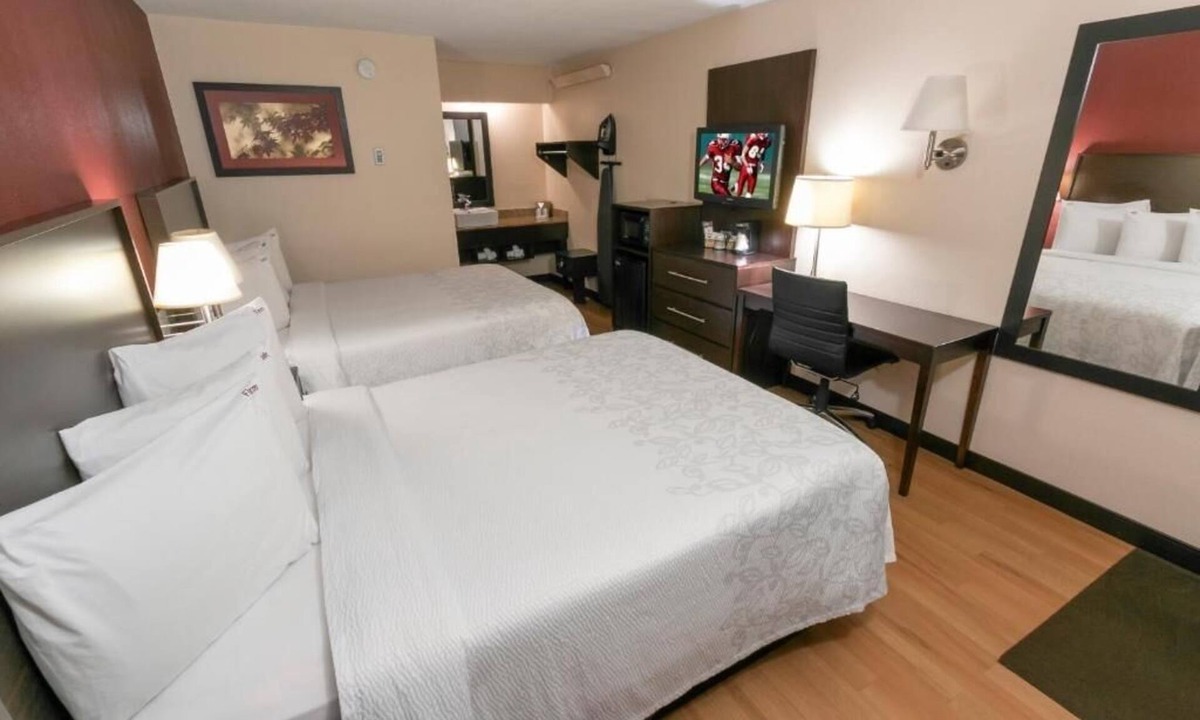 Columbus Hotel | Stay Close to Short North Arts District and Enjoy Local Attractions