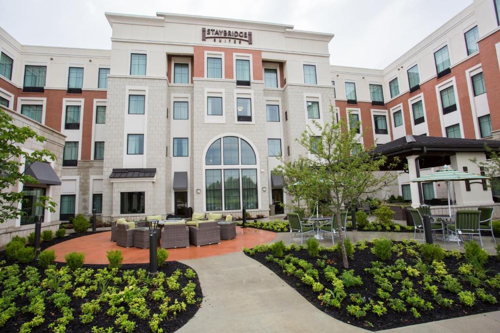 Miamisburg Hotel | Staybridge Suites Miamisburg by IHG