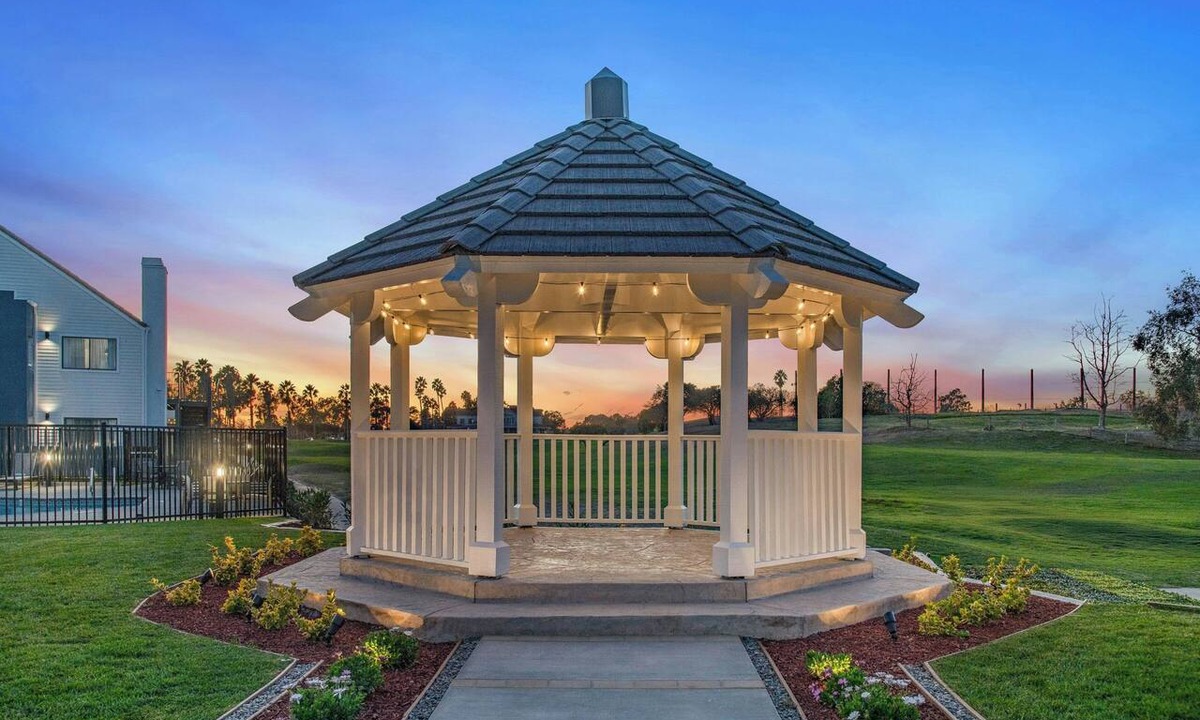 Oxnard Hotel | Staybridge Suites Oxnard River Ridge by IHG