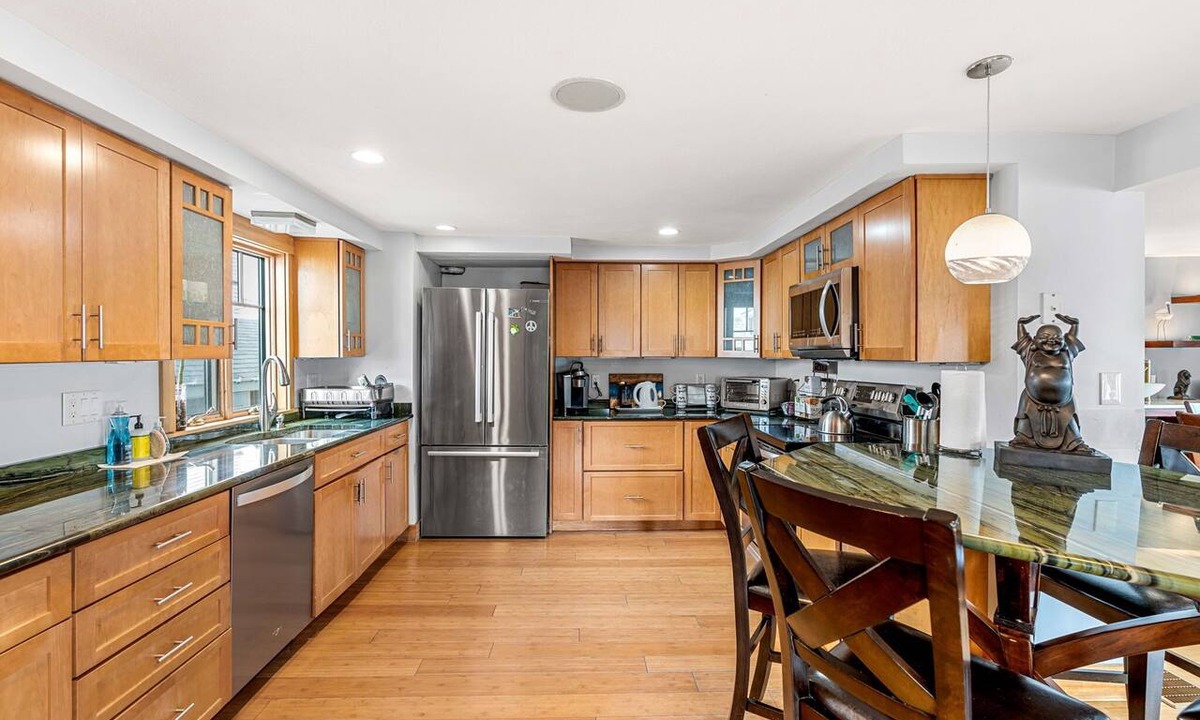 Salisbury Condo | Steps to the Sand | A/C | Yard | 1 Level Living