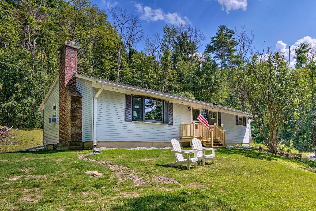 Lenox Dale House | Stockbridge Home: Walk to Town Beach!