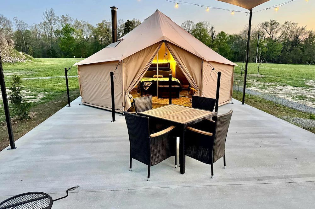 Tahlequah House | Stunning Bell Tent on a Beautiful Gated Property with Incredible River Views and River Access in Tahlequah, Oklahoma