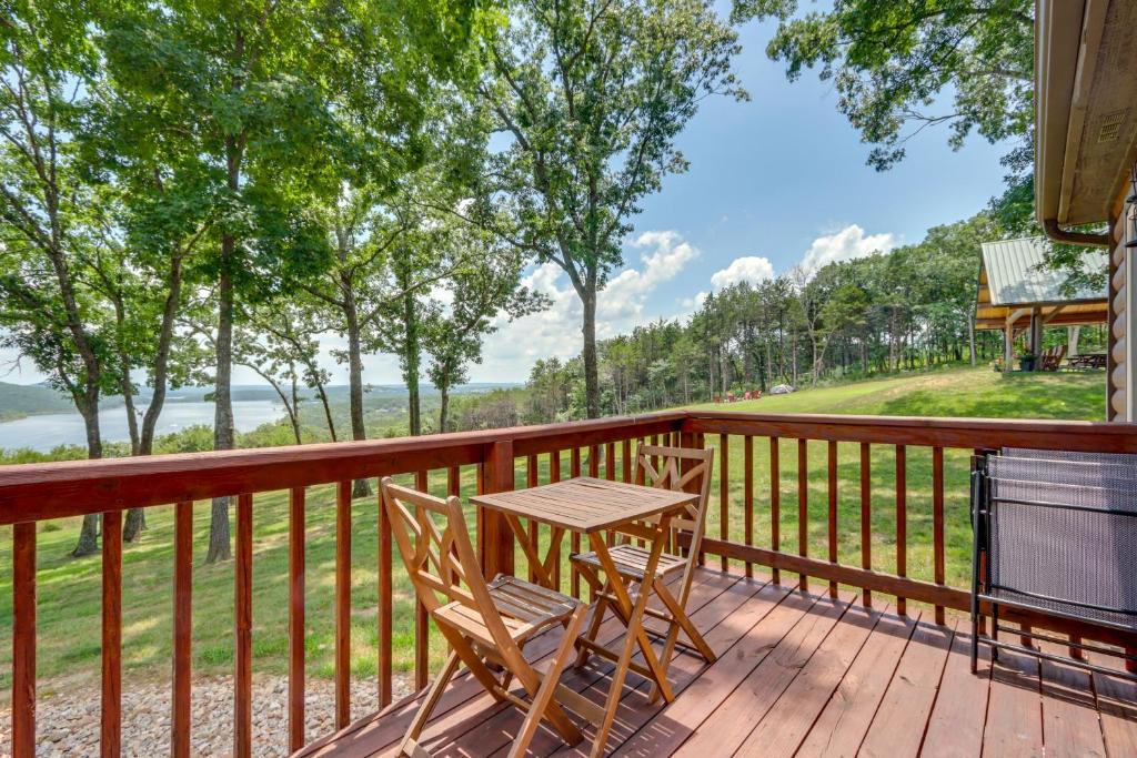 Shell Knob House | Stunning Views! Table Rock Lake Cabin Near Marina