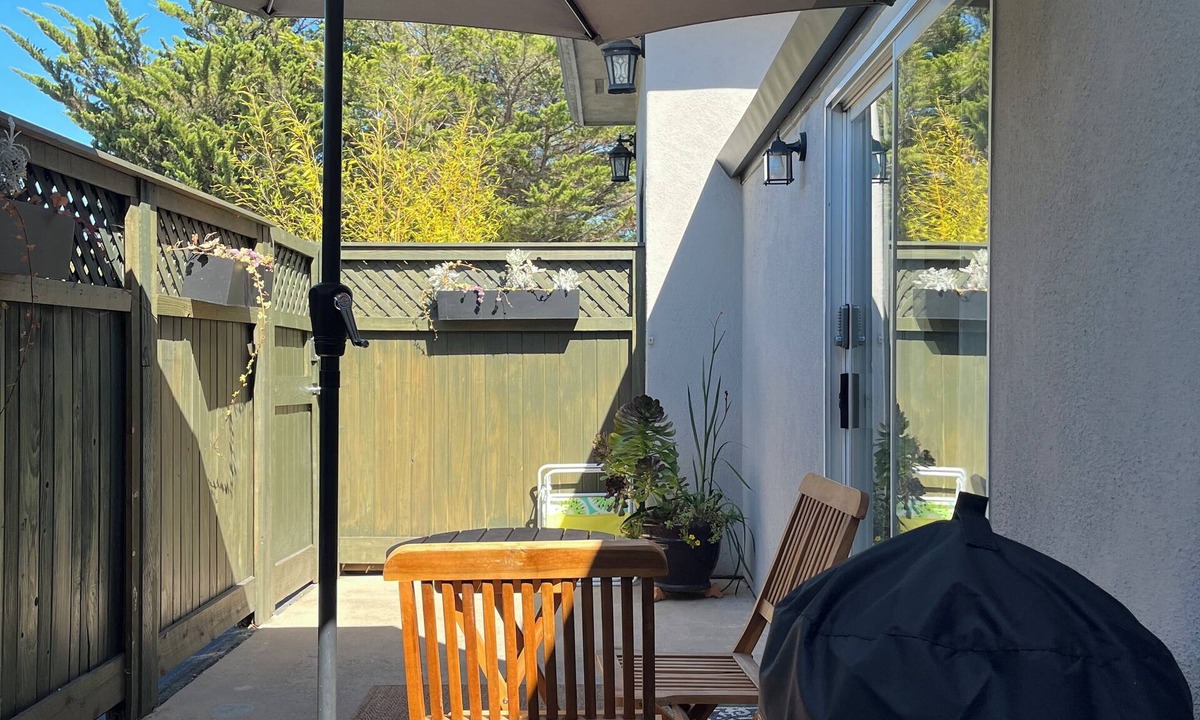 Aptos Apartment | Suite A Work Play and Stay by the beach. Trails to the water from property.