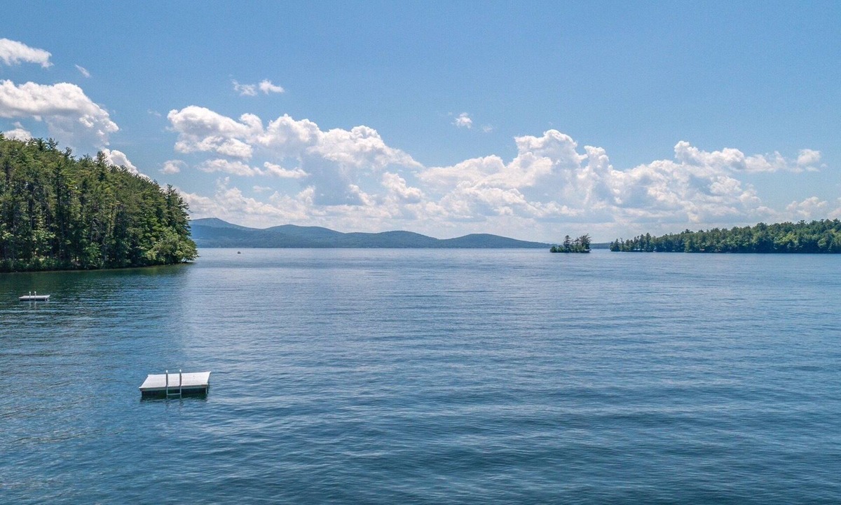 Tuftonboro Cottage | Summer Home on Lake Winnipesaukee, Private Sandy Beach/Dock on Tuftonboro Neck