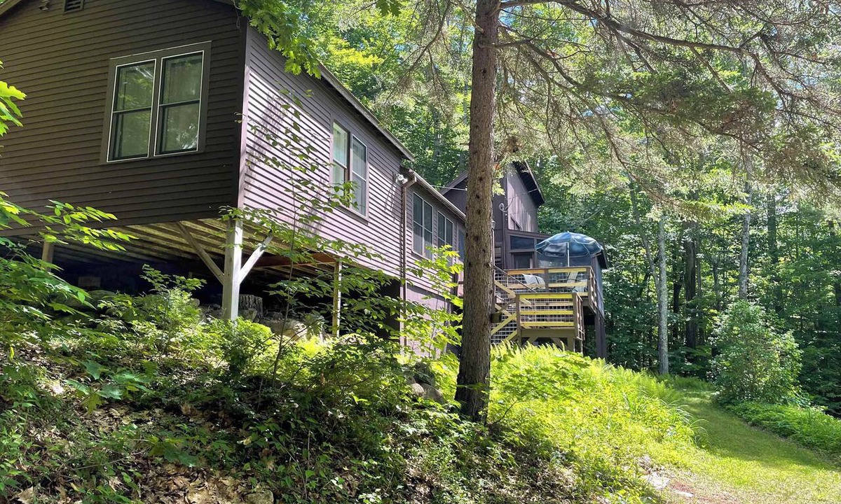 Nelson Cabin | Sunny Cabin Retreat in Rural NH – Peaceful Getaway