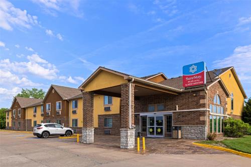 Kearney Hotel | SureStay Plus Hotel by Best Western Kearney