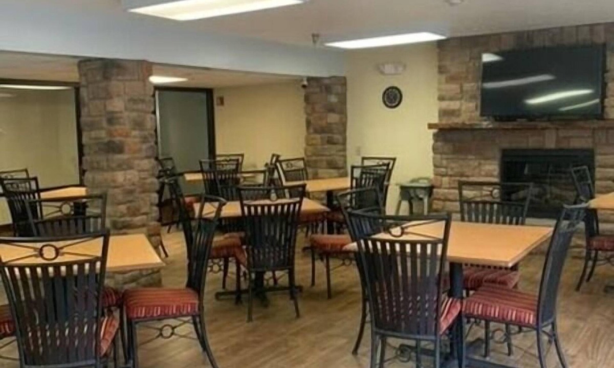 Branson Theater District Hotel | The Boardwalk Inn