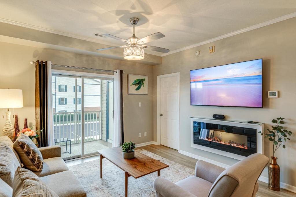 Villages of Five Points House | The Breeze at Lewes Condo w/Pool | Bike to Beach!
