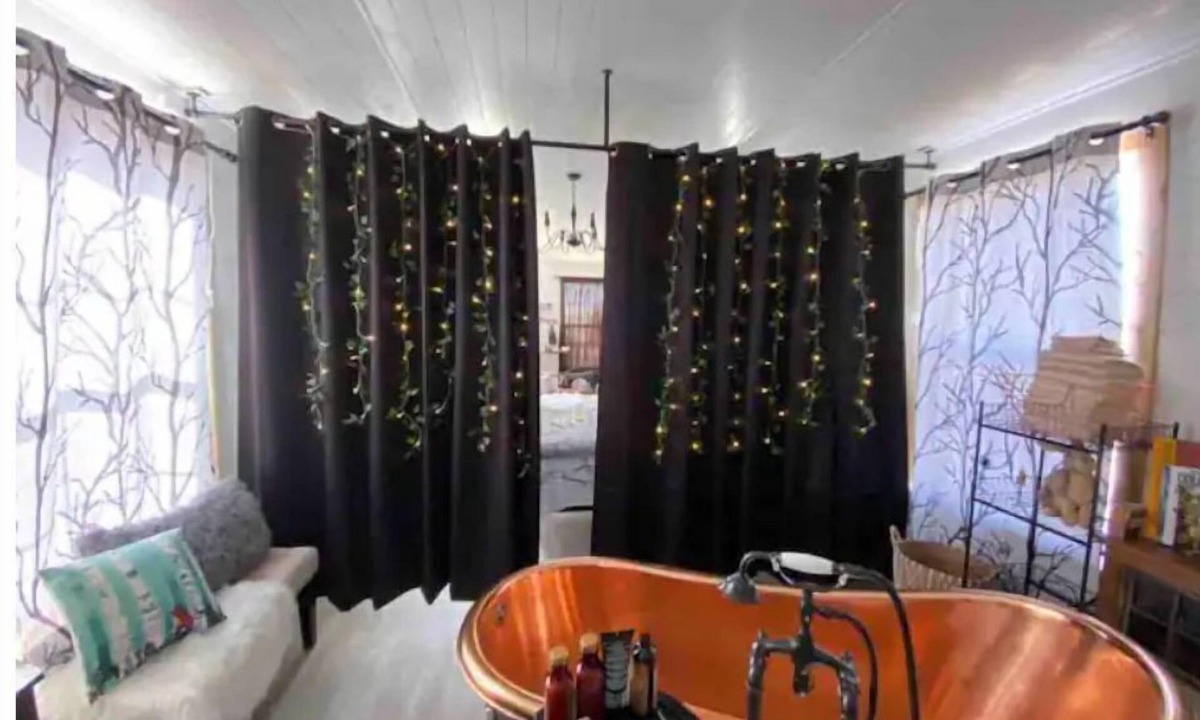 Seneca House | The Burrow Tiny Luxury