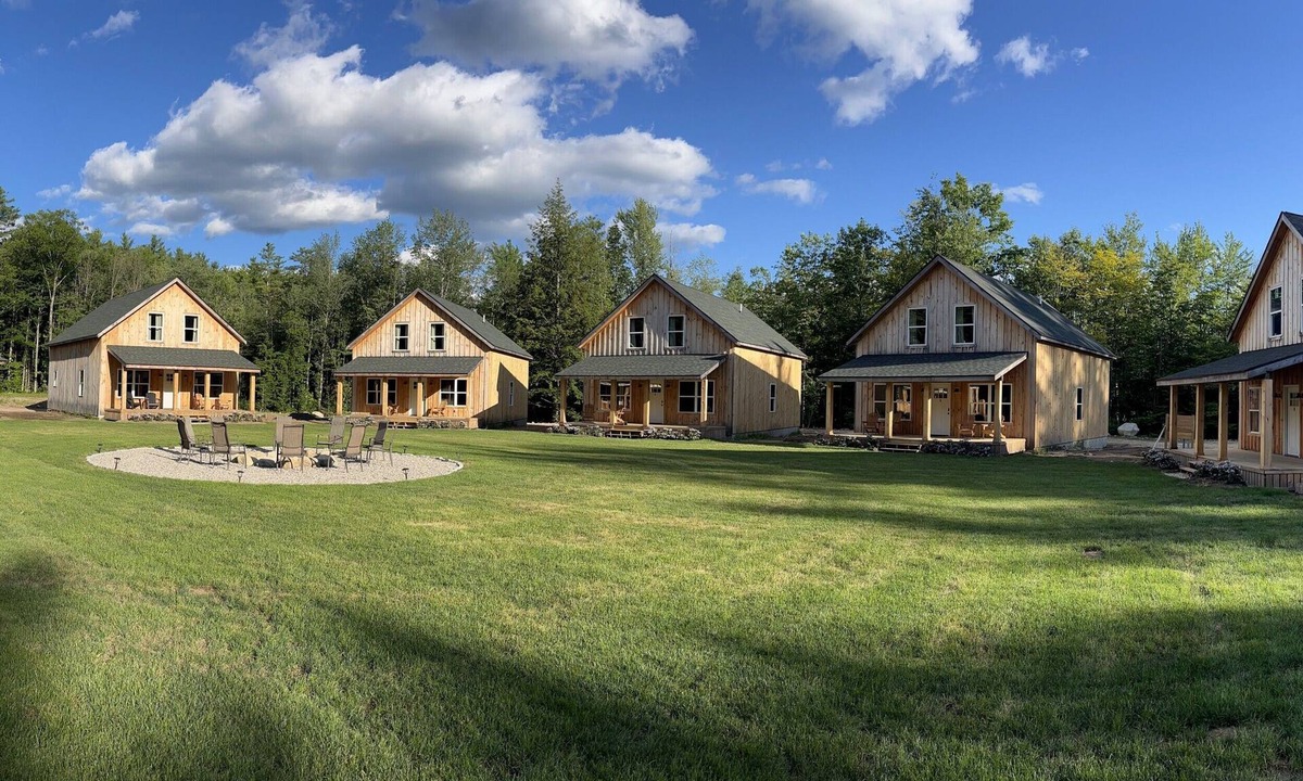 Tamworth Cabin | The Cabins at Timber Ridge - 6 Cabin Group Retreat - Weddings, Reunions, Clubs