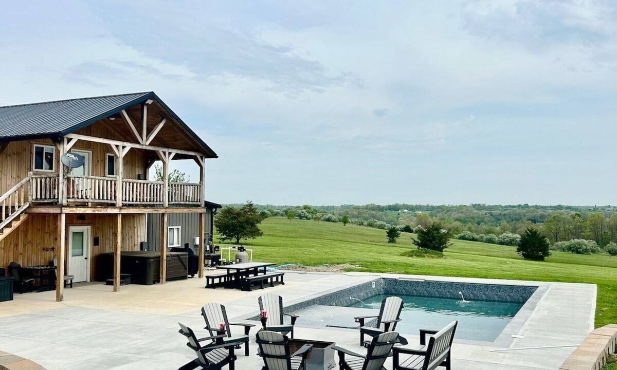 Hamden Cabin | The Hilltop at Puritan Ridge | Outdoor Pool