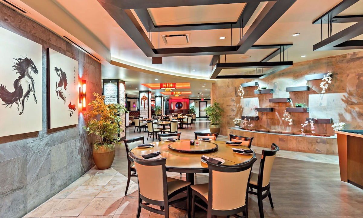 Charles Town Hotel | The Inn at Charles Town - Hollywood Casino