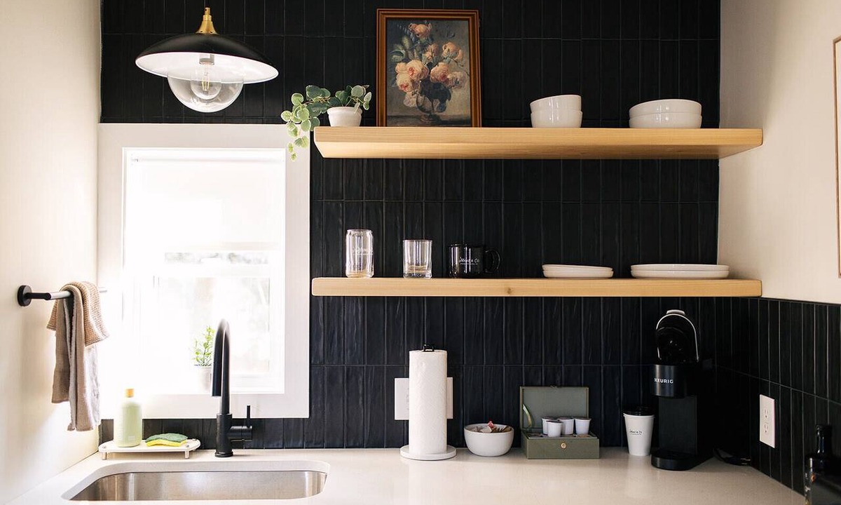 Chambersburg Apartment | The Mane & Co - No. 5