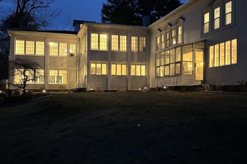 York House | The Orchards The Orchards - Built in 1905 and restored in 2023