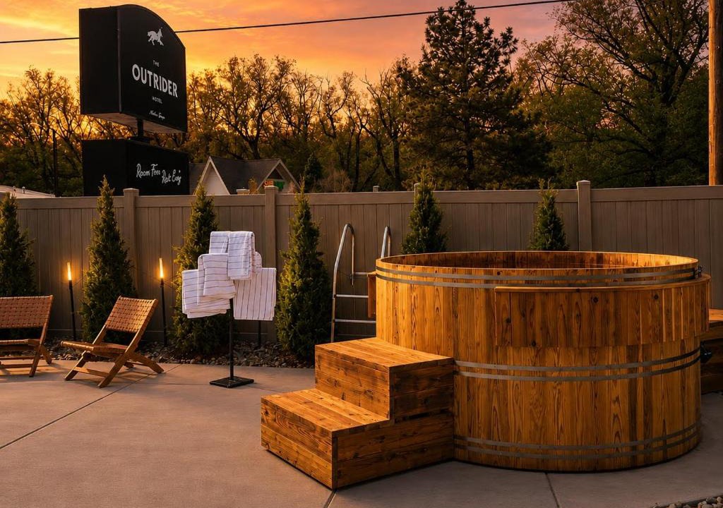 Manitou Springs Hotel | The Outrider Hotel